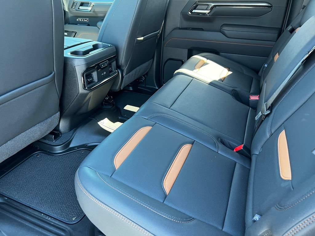 Used 2025 GMC Sierra 1500 AT4 AWD/4WD image 13