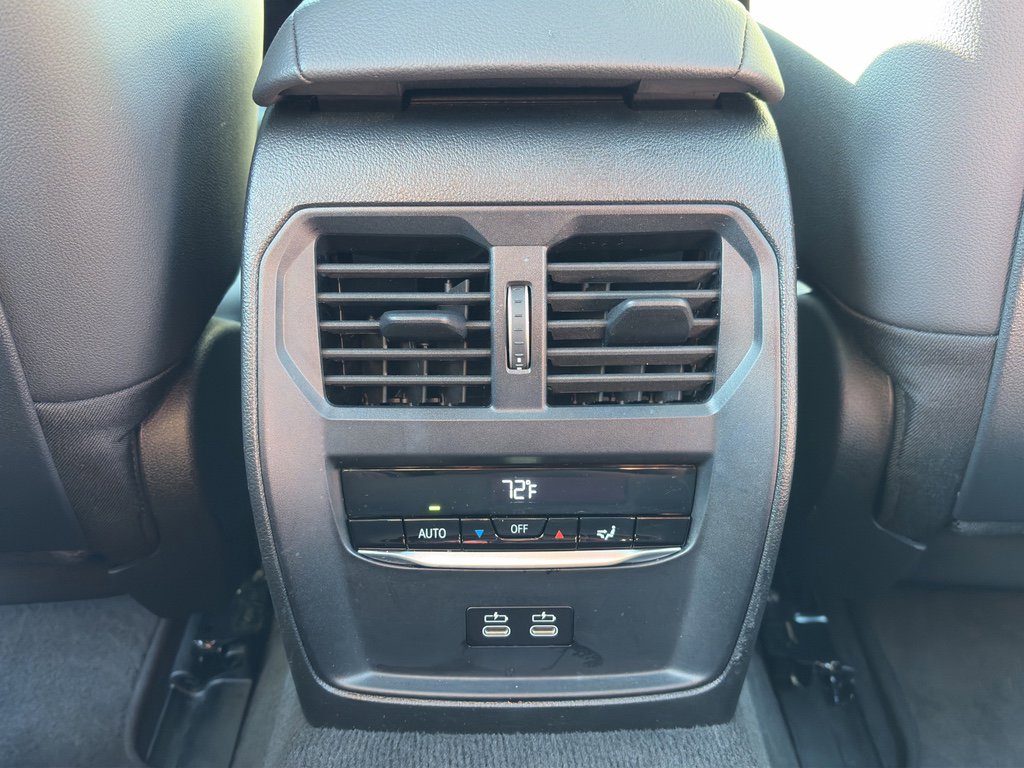 Used 2025 BMW i4 xDrive40i image 21