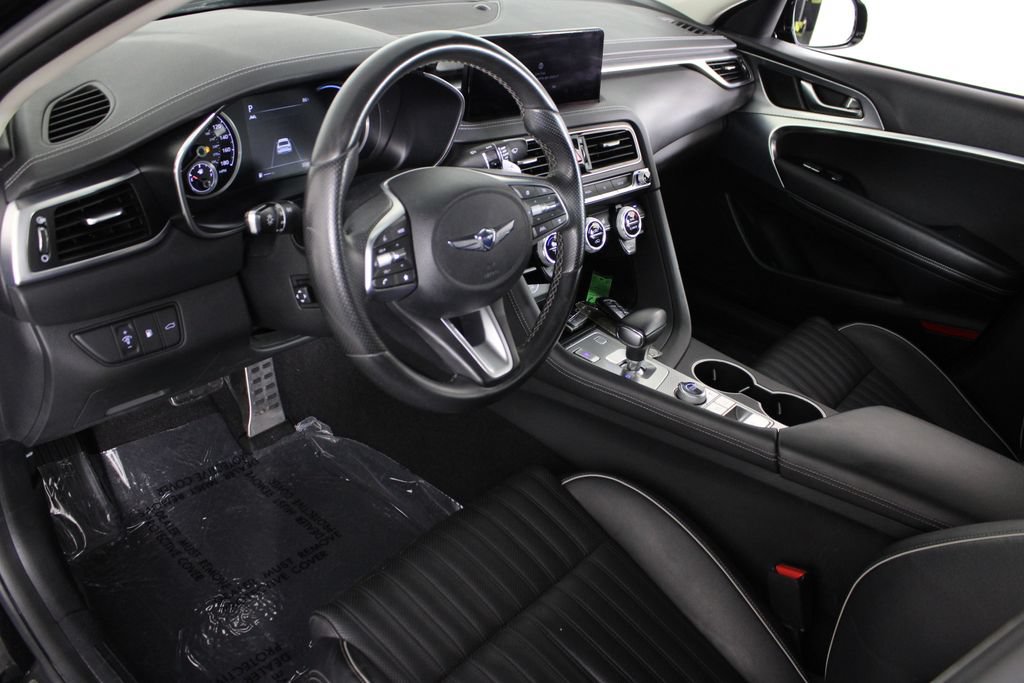 Used 2022 Genesis G70 3.3T RWD image 17