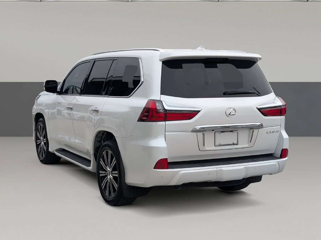 Used 2020 Lexus LX 570 4WD w/ Luxury Package image 7