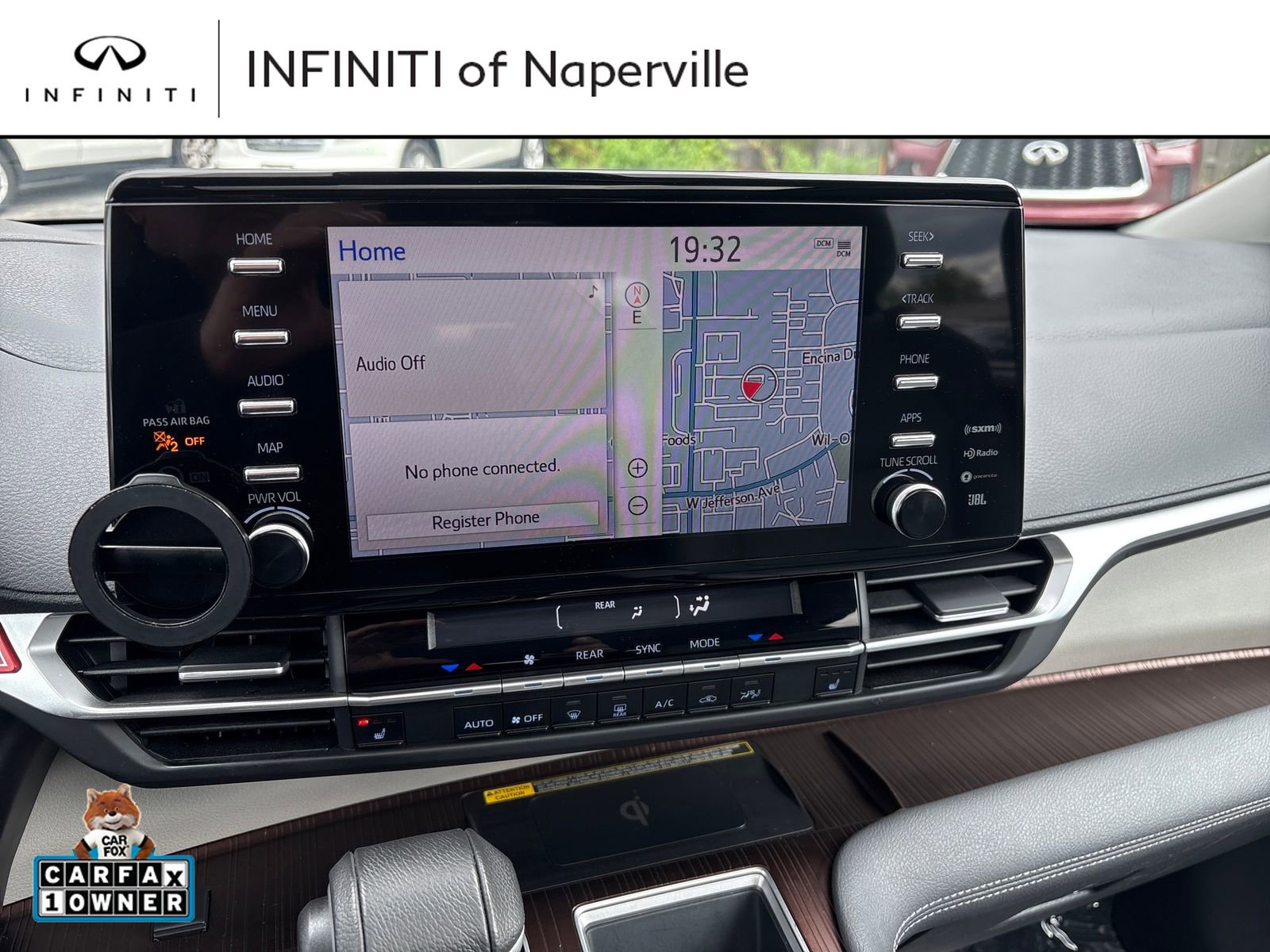 Used 2023 Toyota Sienna XLE w/ XLE Plus Package AWD/4WD image 19