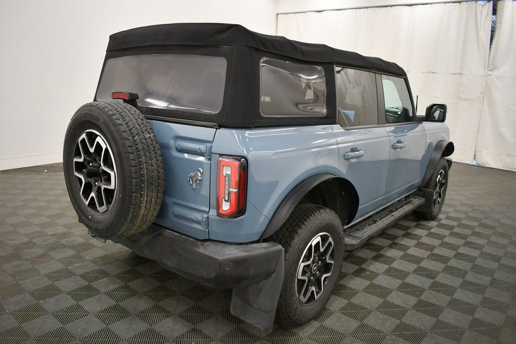 Used 2022 Ford Bronco Outer Banks image 8