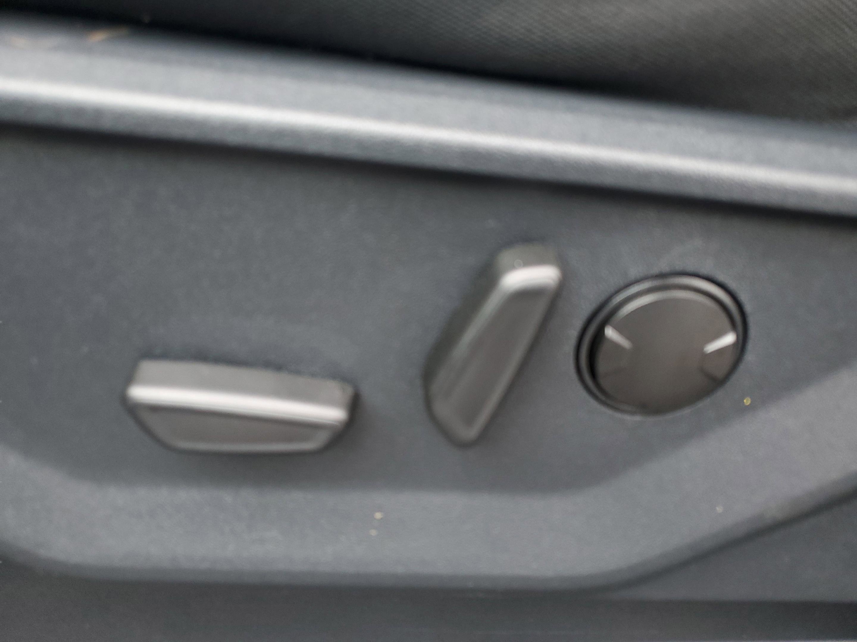 New 2026 Ford F150 XLT w/ Equipment Group 302A MID image 17