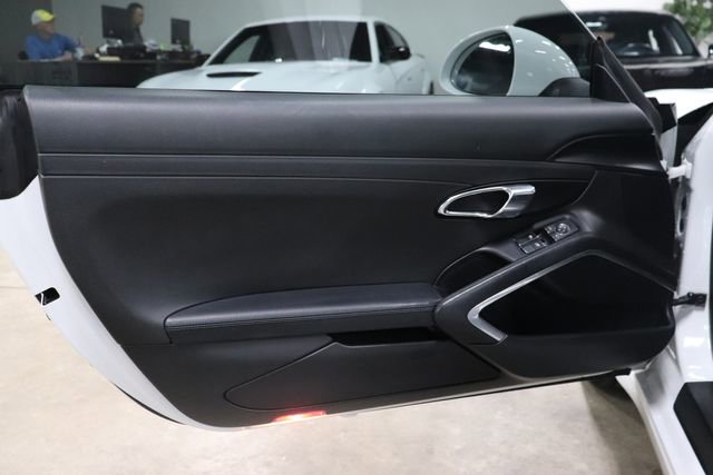 Used 2016 Porsche 911 Carrera RWD image 9