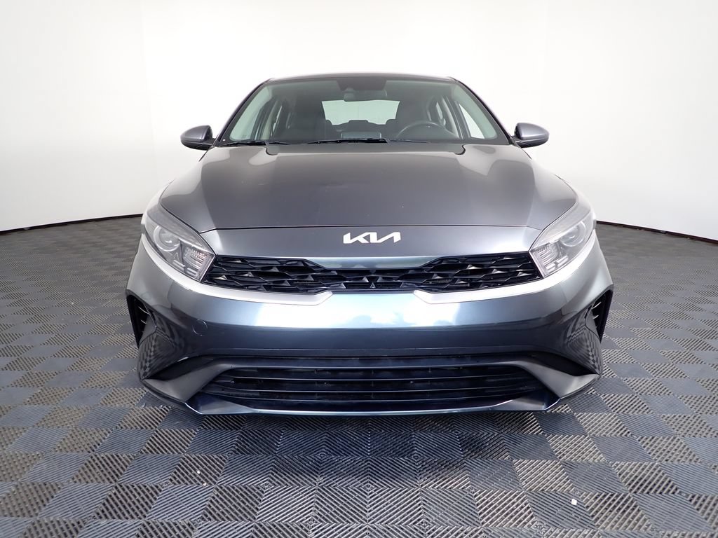 Used 2023 Kia Forte LXS FWD image 7