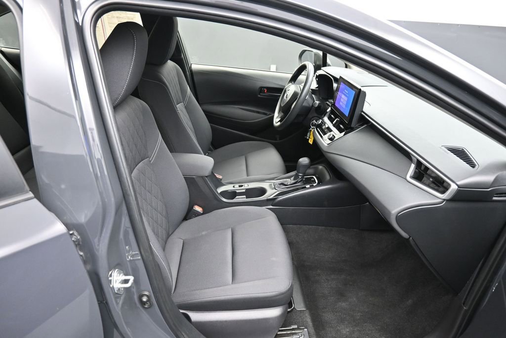 Used 2023 Toyota Corolla LE FWD image 23