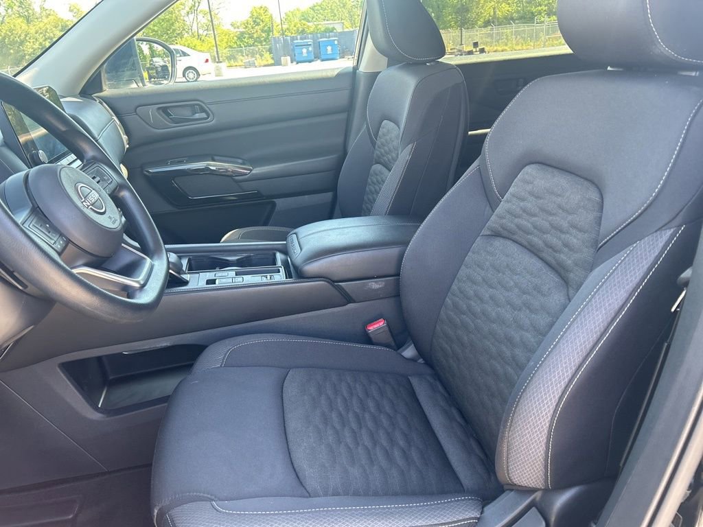 Certified 2024 Nissan Pathfinder S w/ Cargo Package image 11