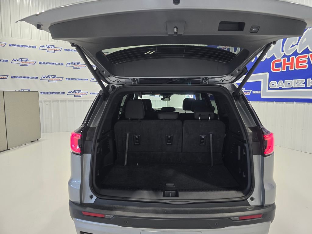 Used 2025 GMC Acadia Elevation image 22
