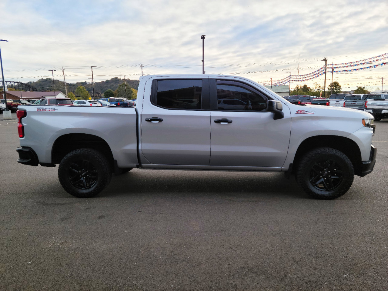 Used 2019 Chevrolet Silverado 1500 LT Trail Boss w/ Convenience Package image 28