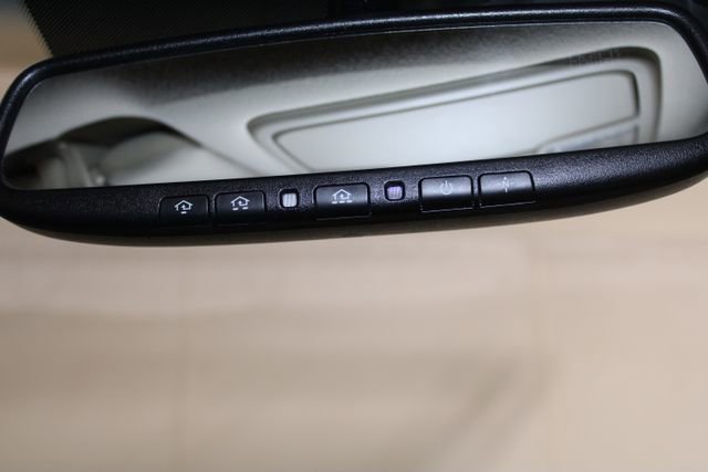 Used 2016 Kia Cadenza Premium image 24