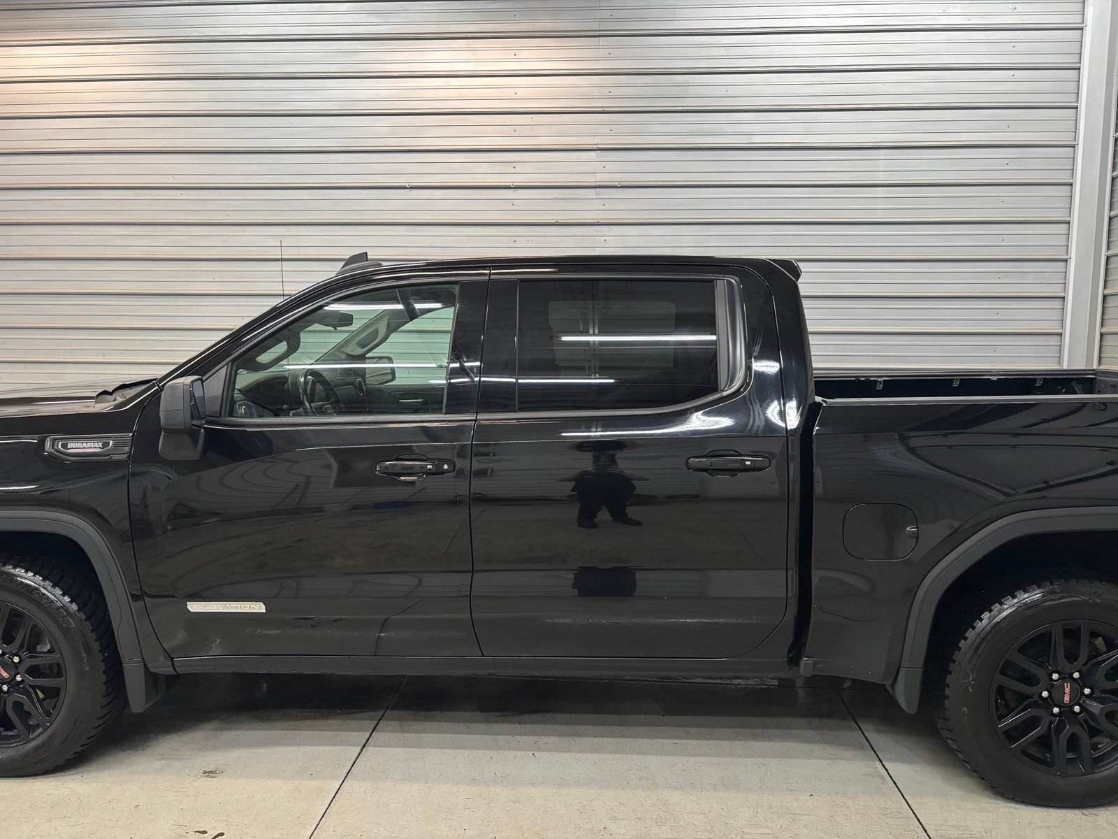 Used 2021 GMC Sierra 1500 Elevation w/ X31 Off-Road Package AWD/4WD image 9