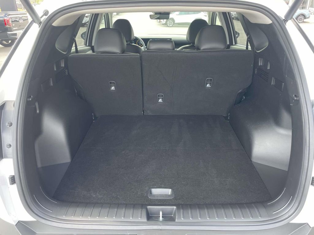 Used 2026 Hyundai Tucson SEL image 9