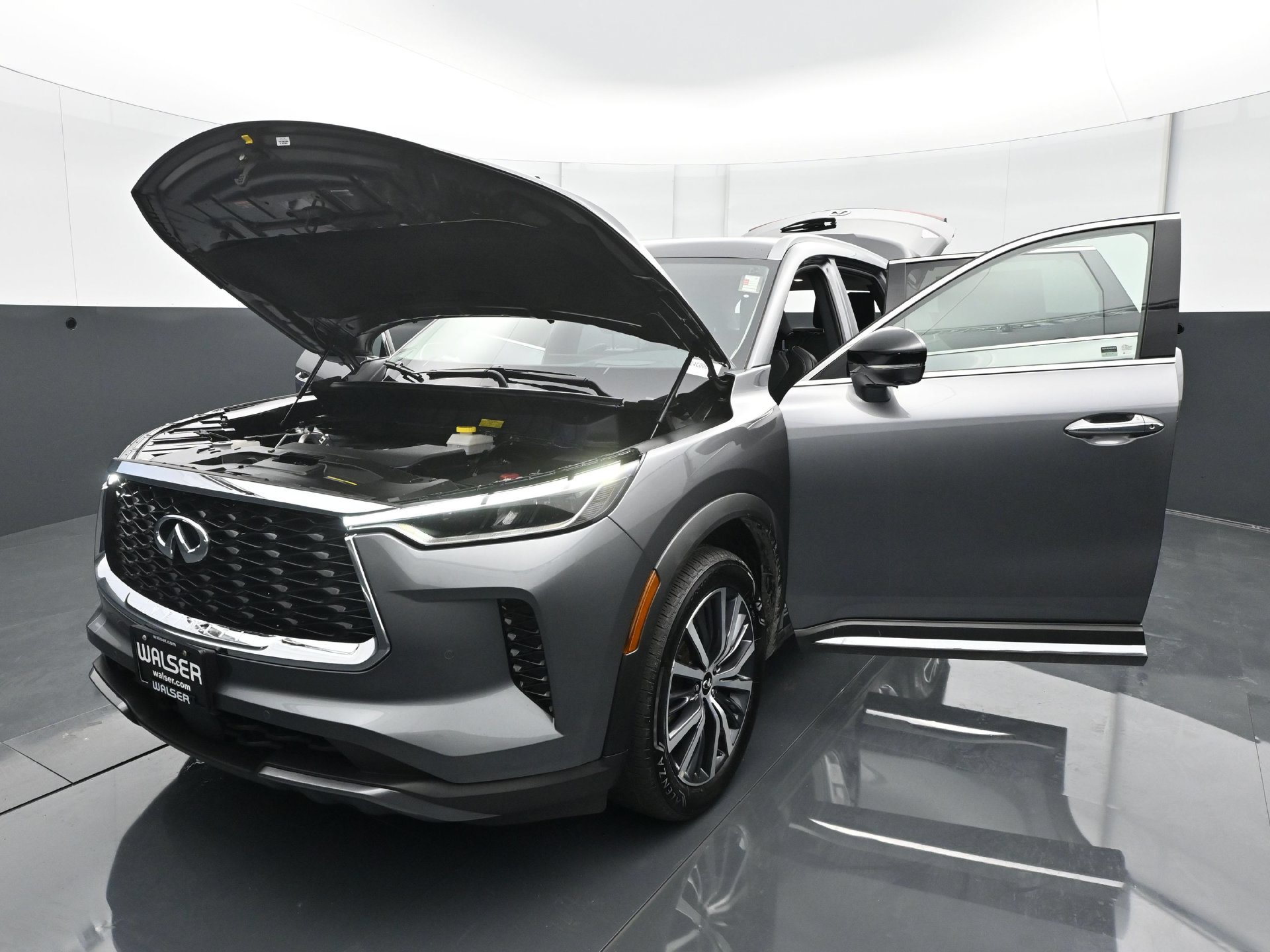 Used 2024 INFINITI QX60 Sensory AWD/4WD image 34
