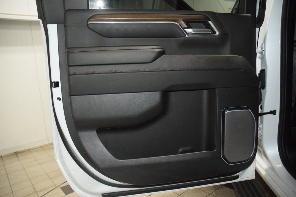 Used 2024 Chevrolet Silverado 2500 High Country w/ High Country Premium Package image 50