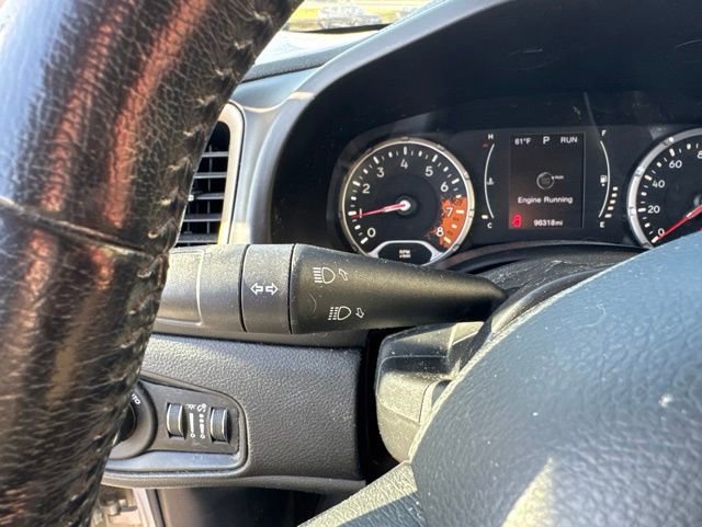 Used 2015 Jeep Renegade Latitude w/ Cold Weather Group AWD/4WD image 29