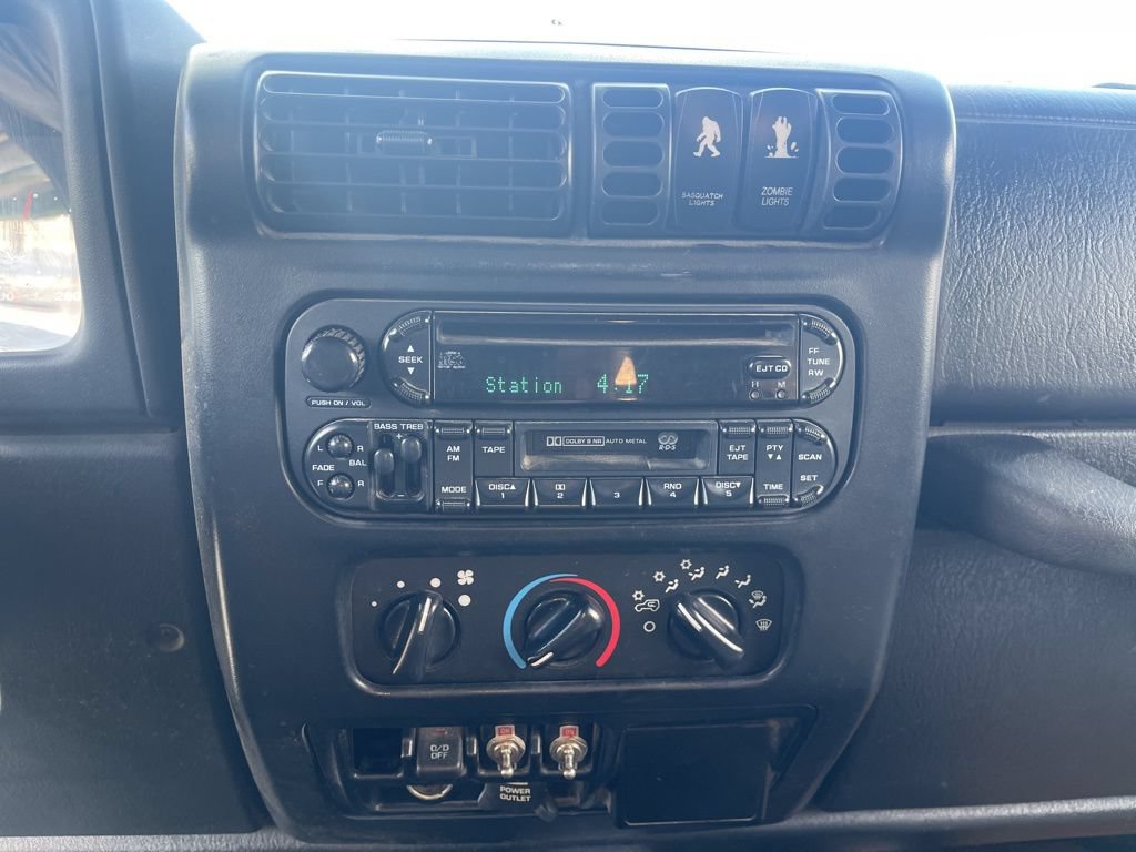 Used 2006 Jeep Wrangler Rubicon AWD/4WD image 17