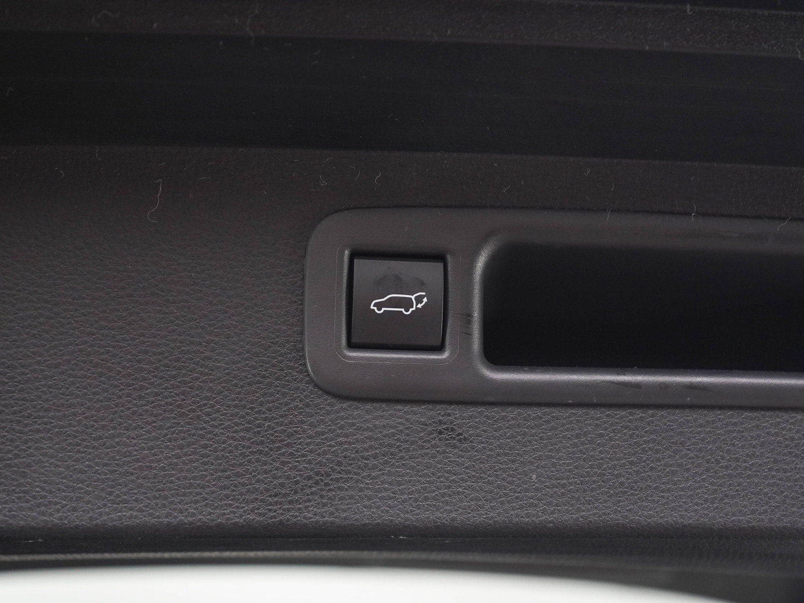 Used 2026 Toyota Highlander Platinum AWD/4WD image 16