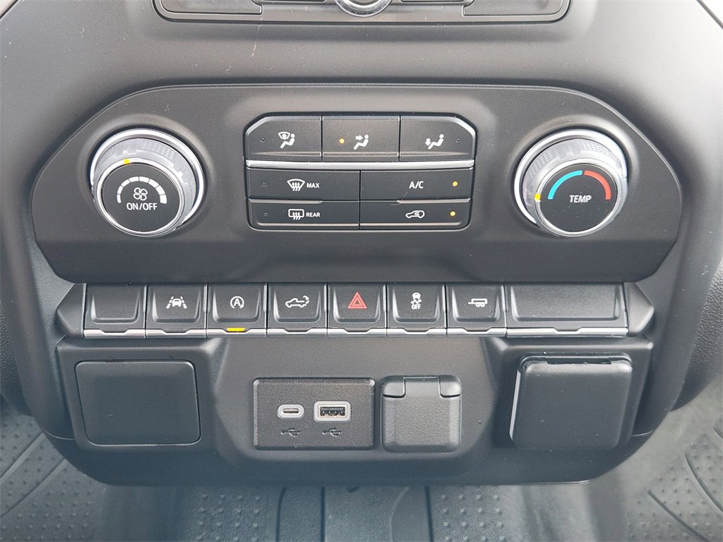 Used 2022 Chevrolet Silverado 1500 Custom image 20