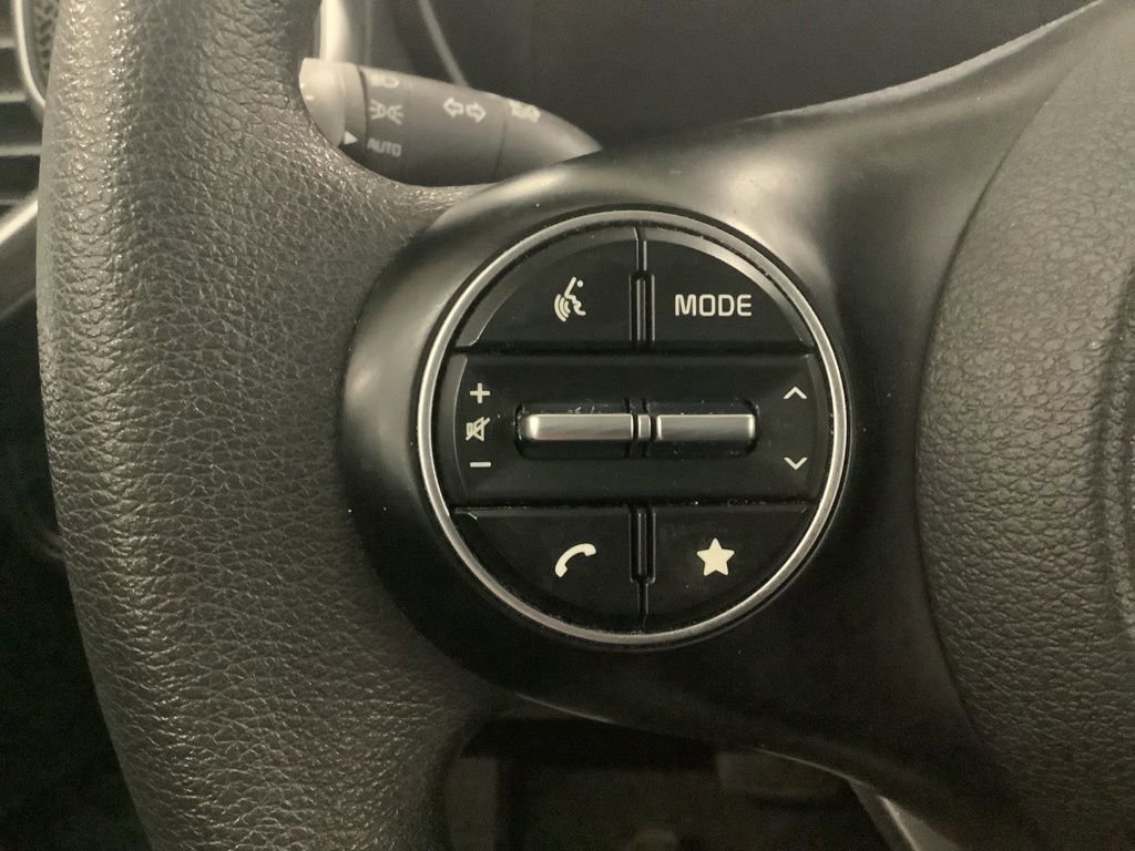 Used 2023 Kia Soul LX FWD image 13