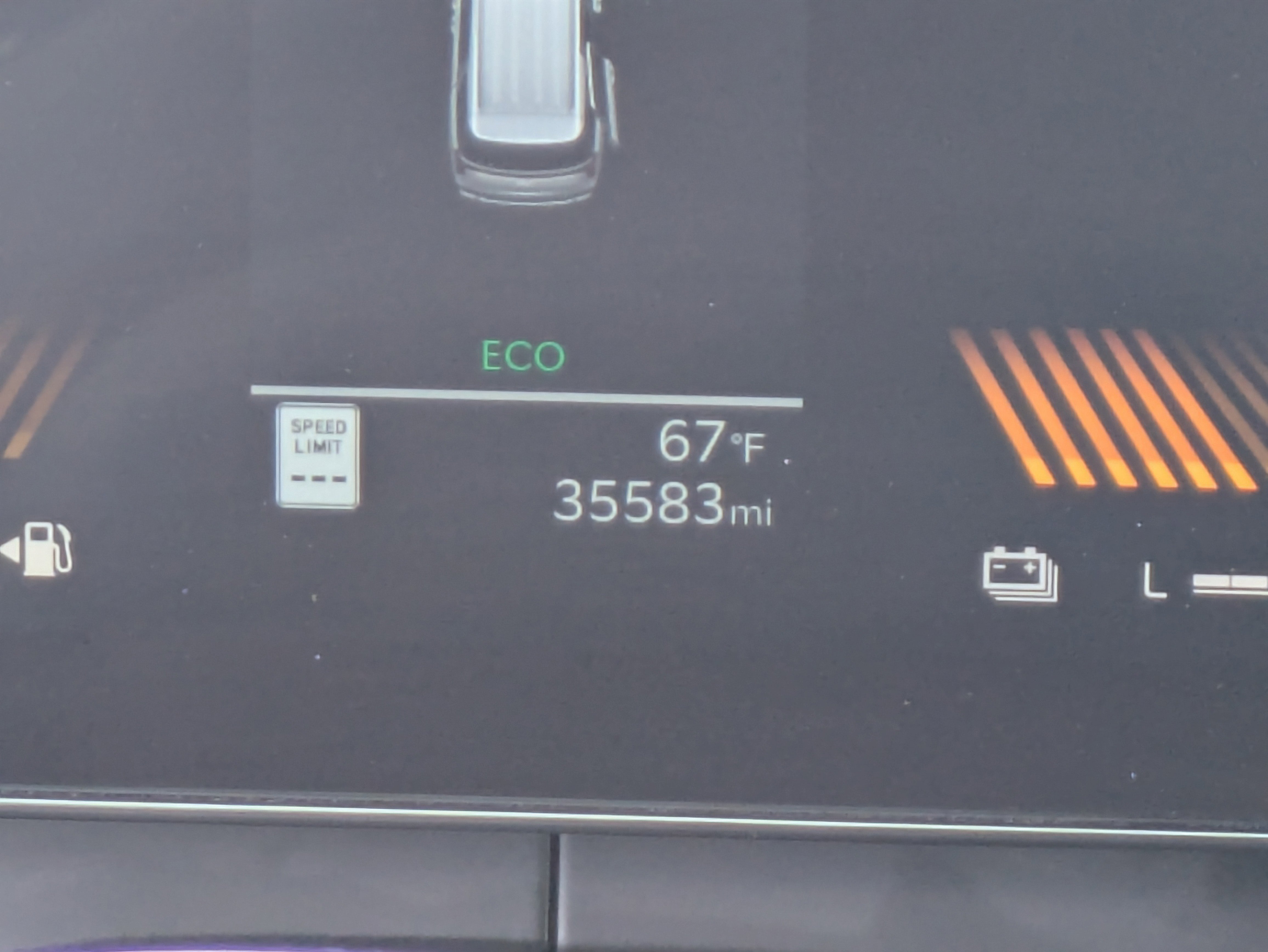 Certified 2025 Kia Carnival EX image 31