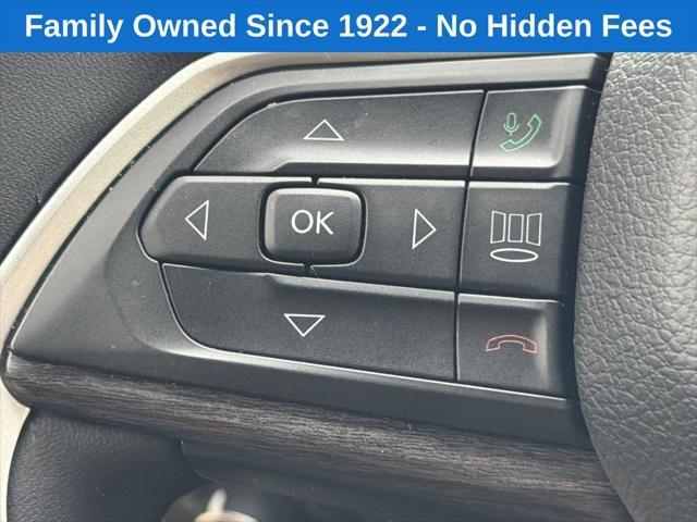 Certified 2022 Jeep Grand Cherokee Limited 4xe w/ Luxury Tech Group II AWD/4WD image 26