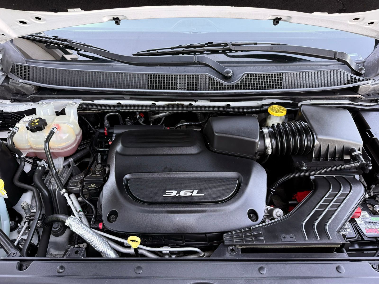 Used 2018 Chrysler Pacifica Touring-L image 50