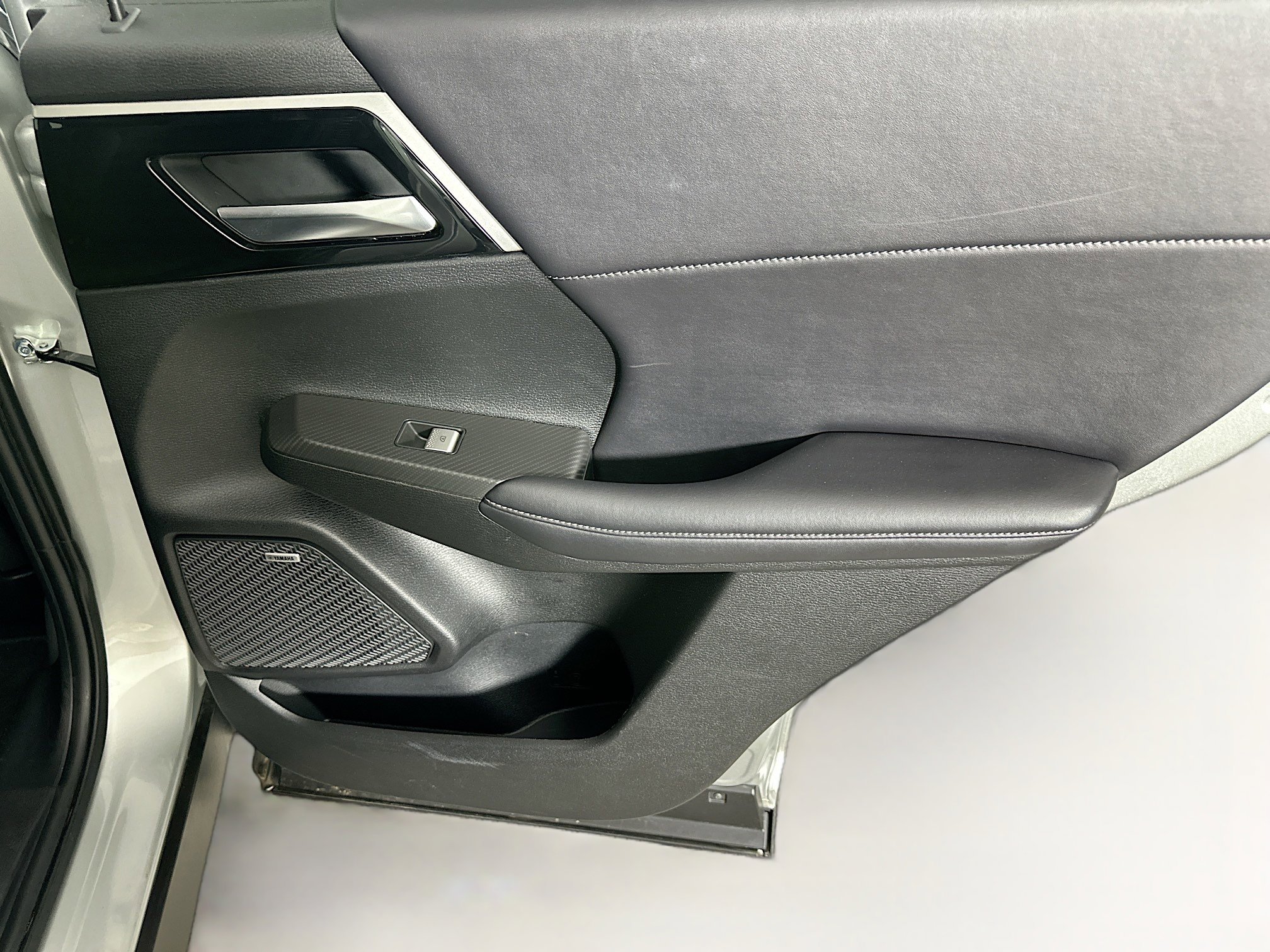 Used 2025 Mitsubishi Outlander SE AWD/4WD image 31