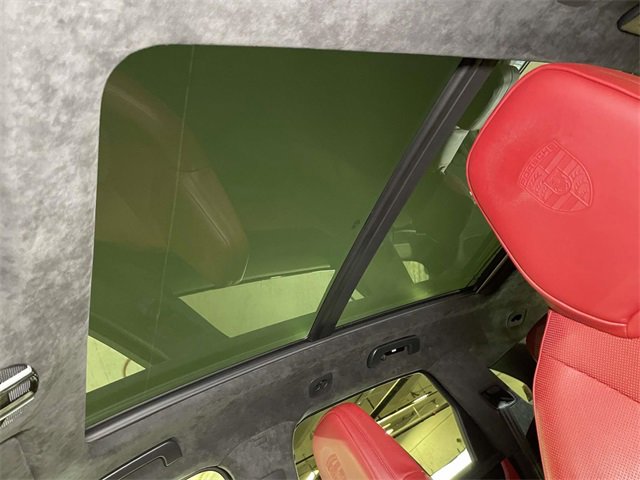 Used 2021 Porsche Cayenne Turbo image 16