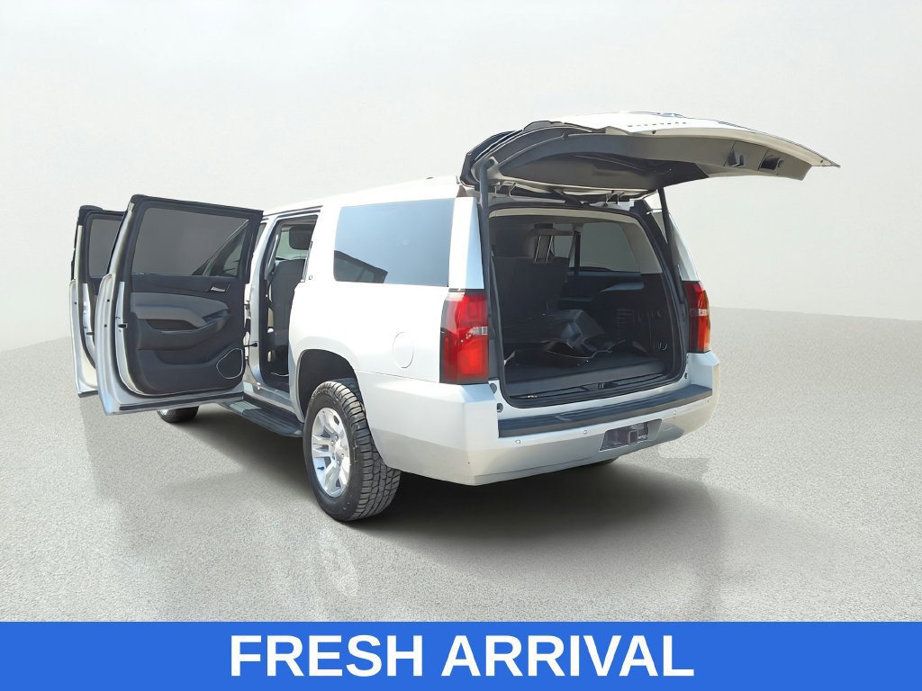 Used 2019 Chevrolet Suburban LT AWD/4WD image 13