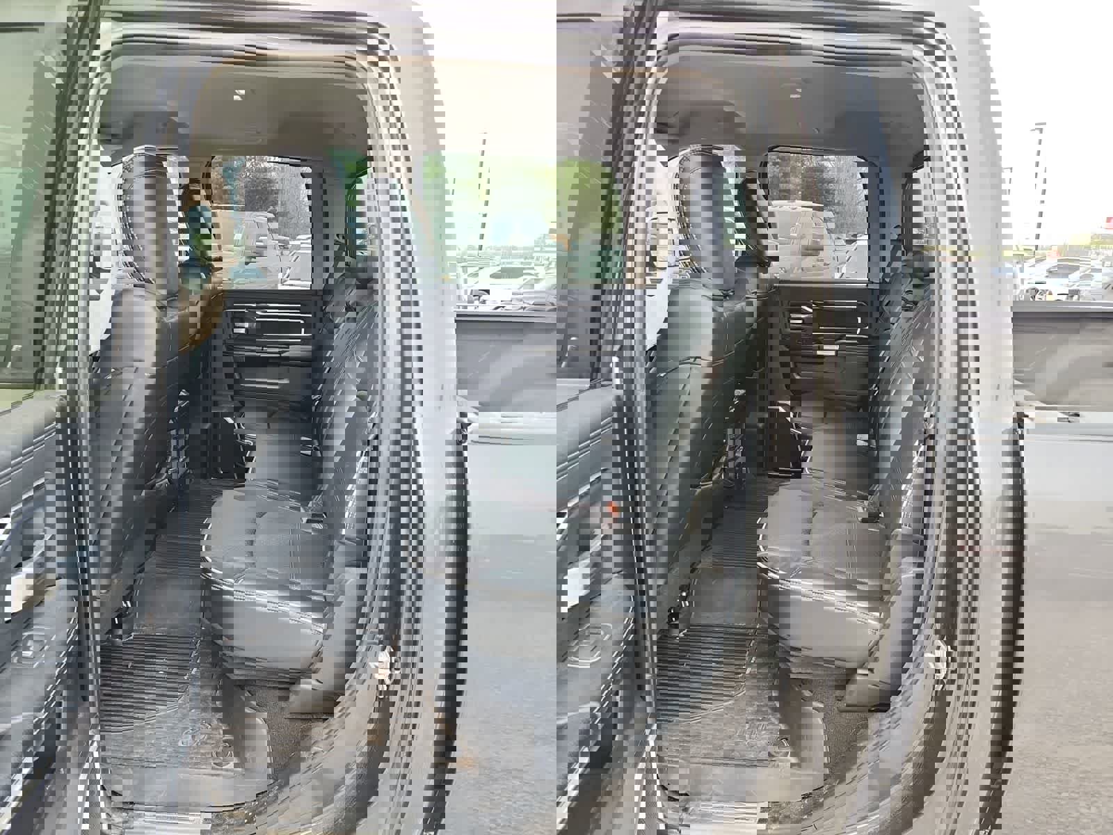 Used 2019 RAM 3500 Laramie image 25