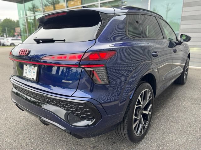 New 2026 Audi Q3 quattro 2.0T AWD/4WD image 3