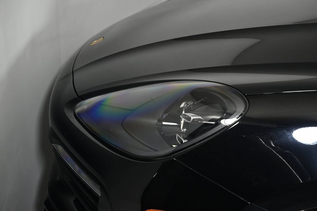 Certified 2021 Porsche Cayenne AWD/4WD image 24