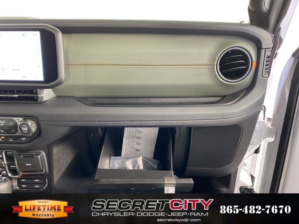 New 2026 Jeep Gladiator Mojave image 34