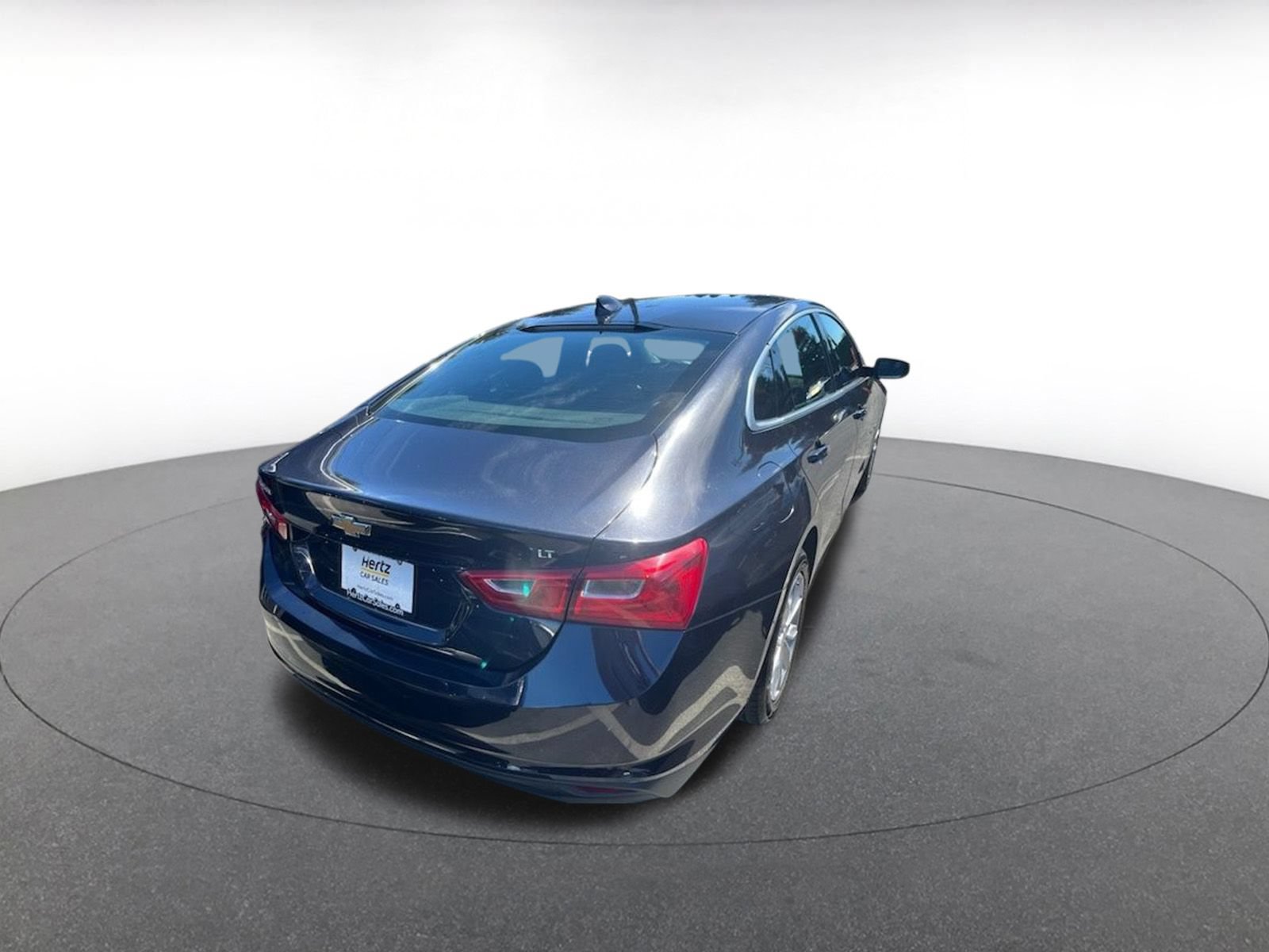 Used 2023 Chevrolet Malibu LT FWD image 4