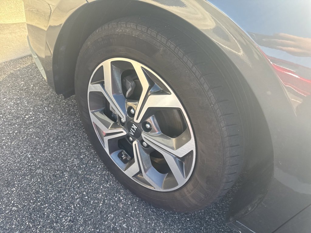 Used 2020 Kia Forte LXS image 4