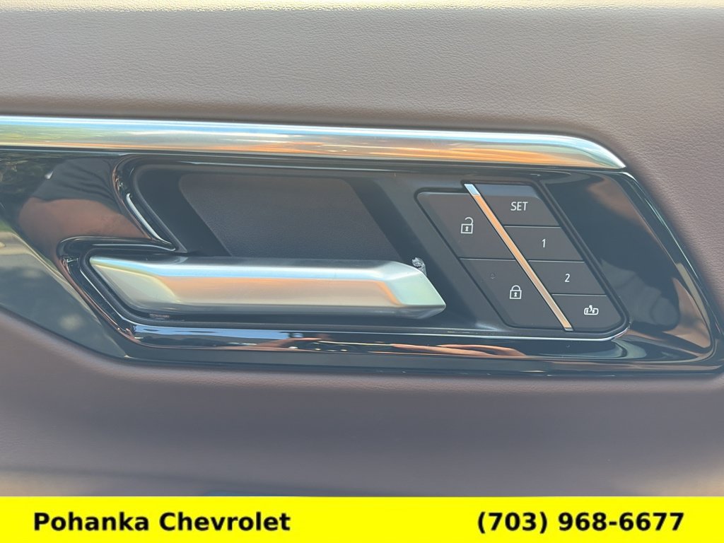 New 2026 Chevrolet Suburban High Country w/ Sun And Tow Package AWD/4WD image 21