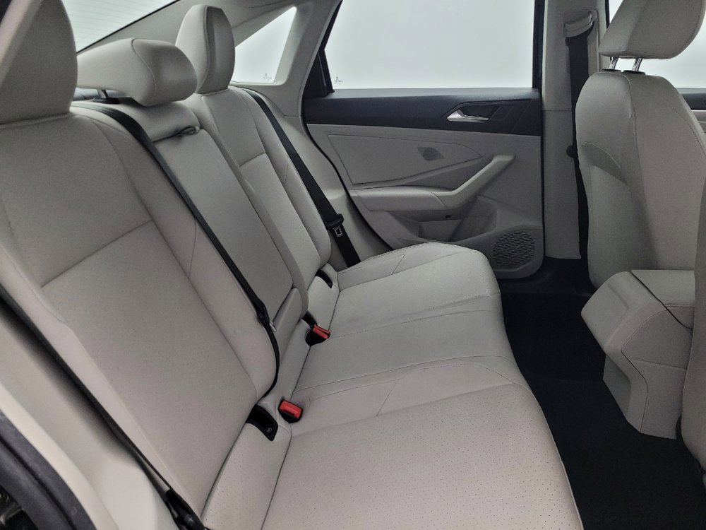 Used 2020 Volkswagen Jetta SE image 19