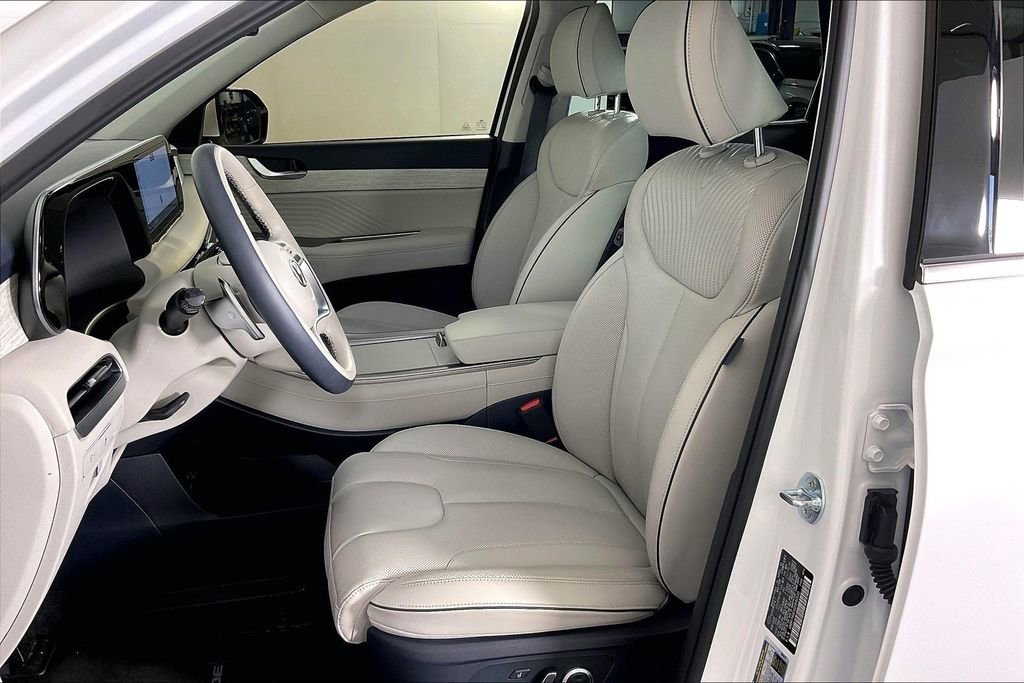 Used 2025 Hyundai Palisade Calligraphy image 36