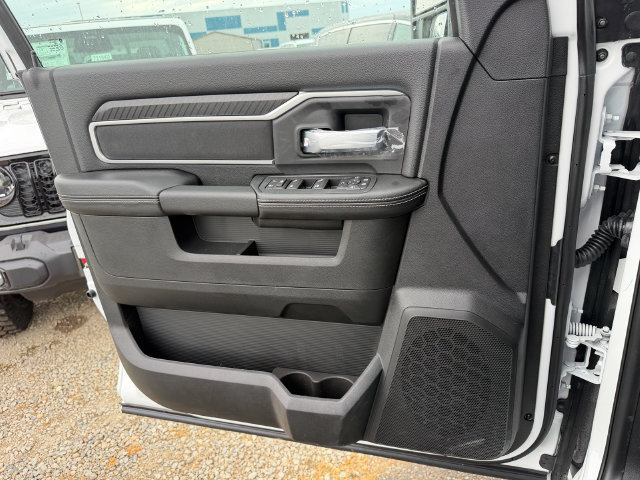 New 2026 RAM 3500 Big Horn AWD/4WD image 16
