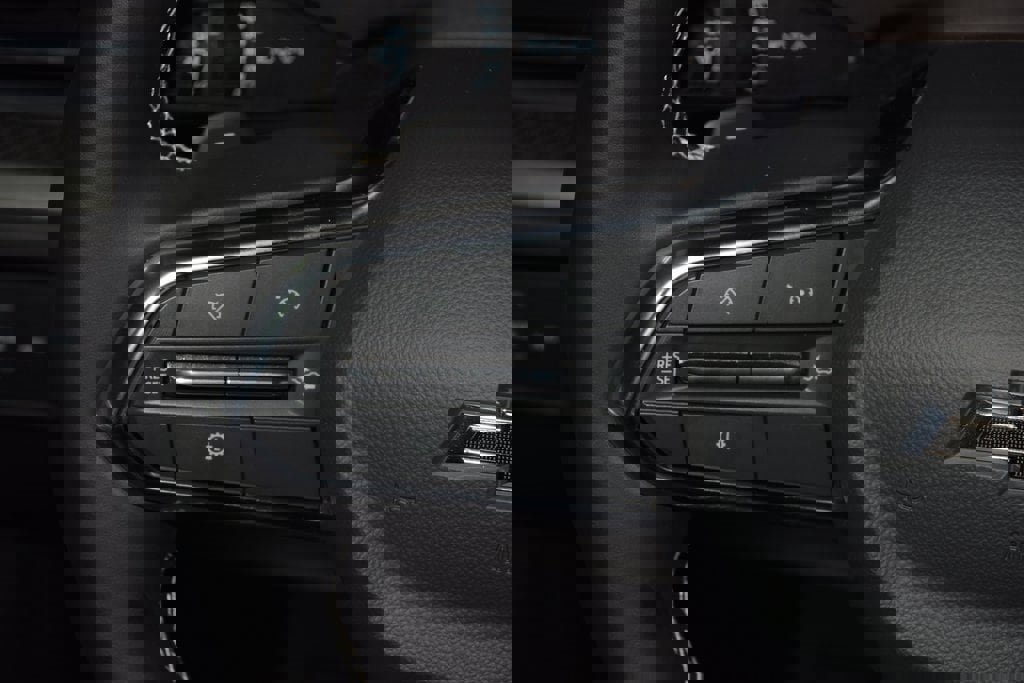 New 2026 Chevrolet Traverse LT w/ Midnight/Sport Edition image 35