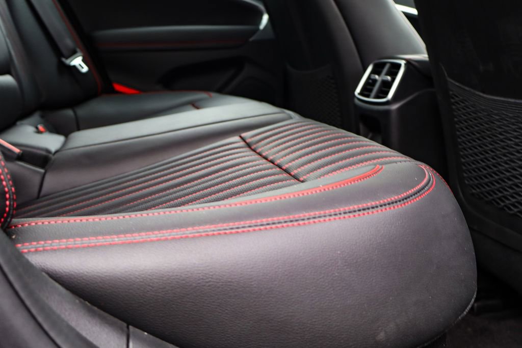 Used 2025 Genesis G70 2.5T w/ Sport Prestige Package image 18