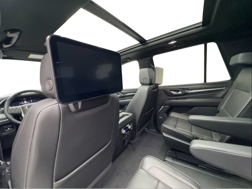 Used 2024 GMC Yukon Denali w/ Advanced Technology Package AWD/4WD image 25