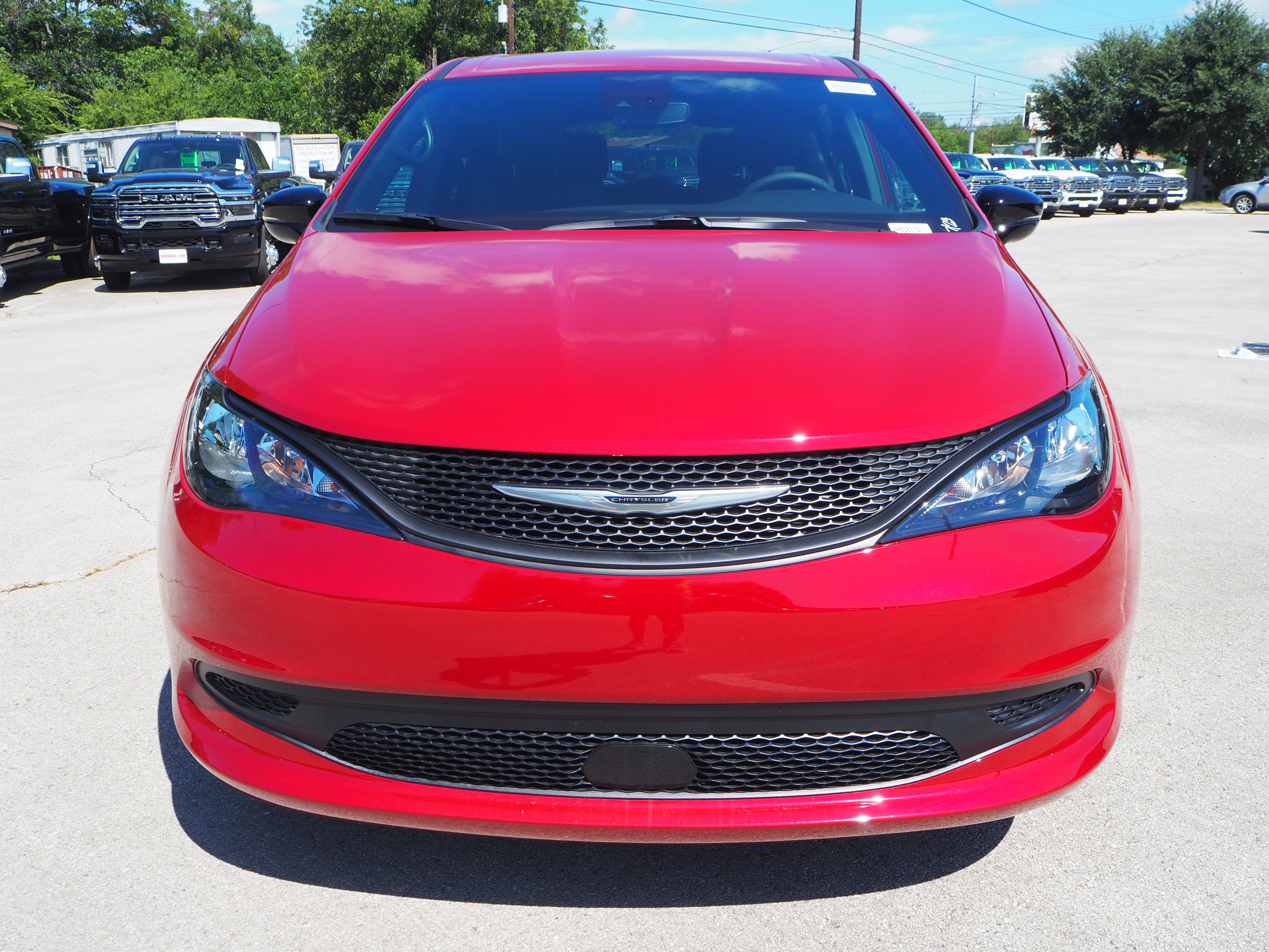 New 2025 Chrysler Voyager LX image 3