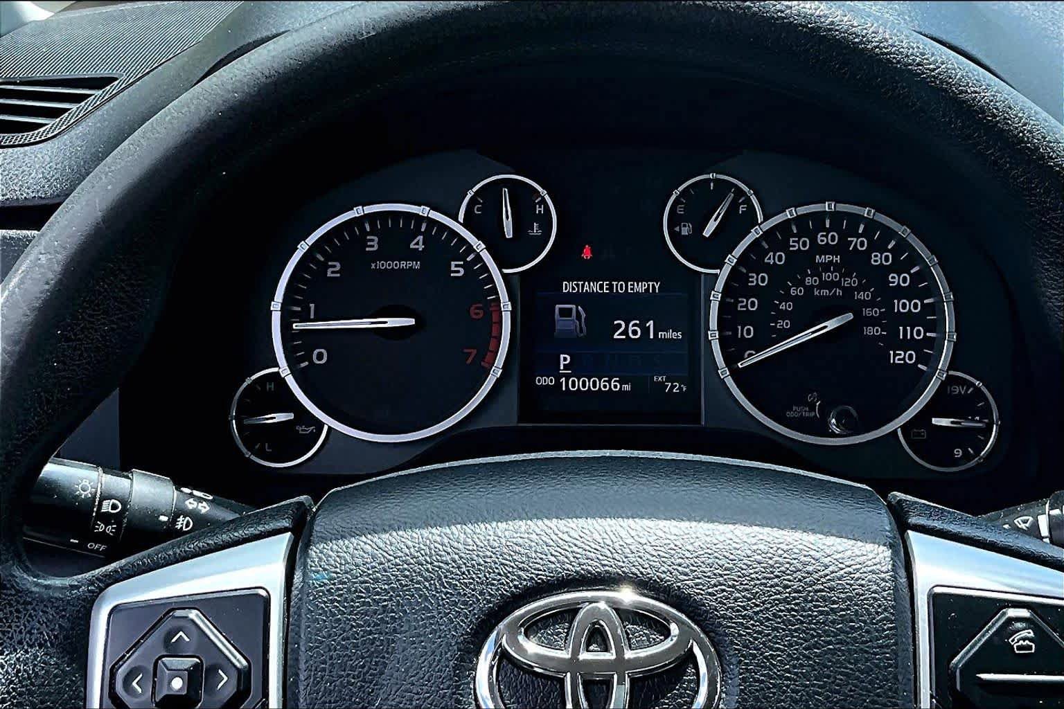 Used 2015 Toyota Tundra SR5 w/ SR5 Upgrade Package RWD image 25