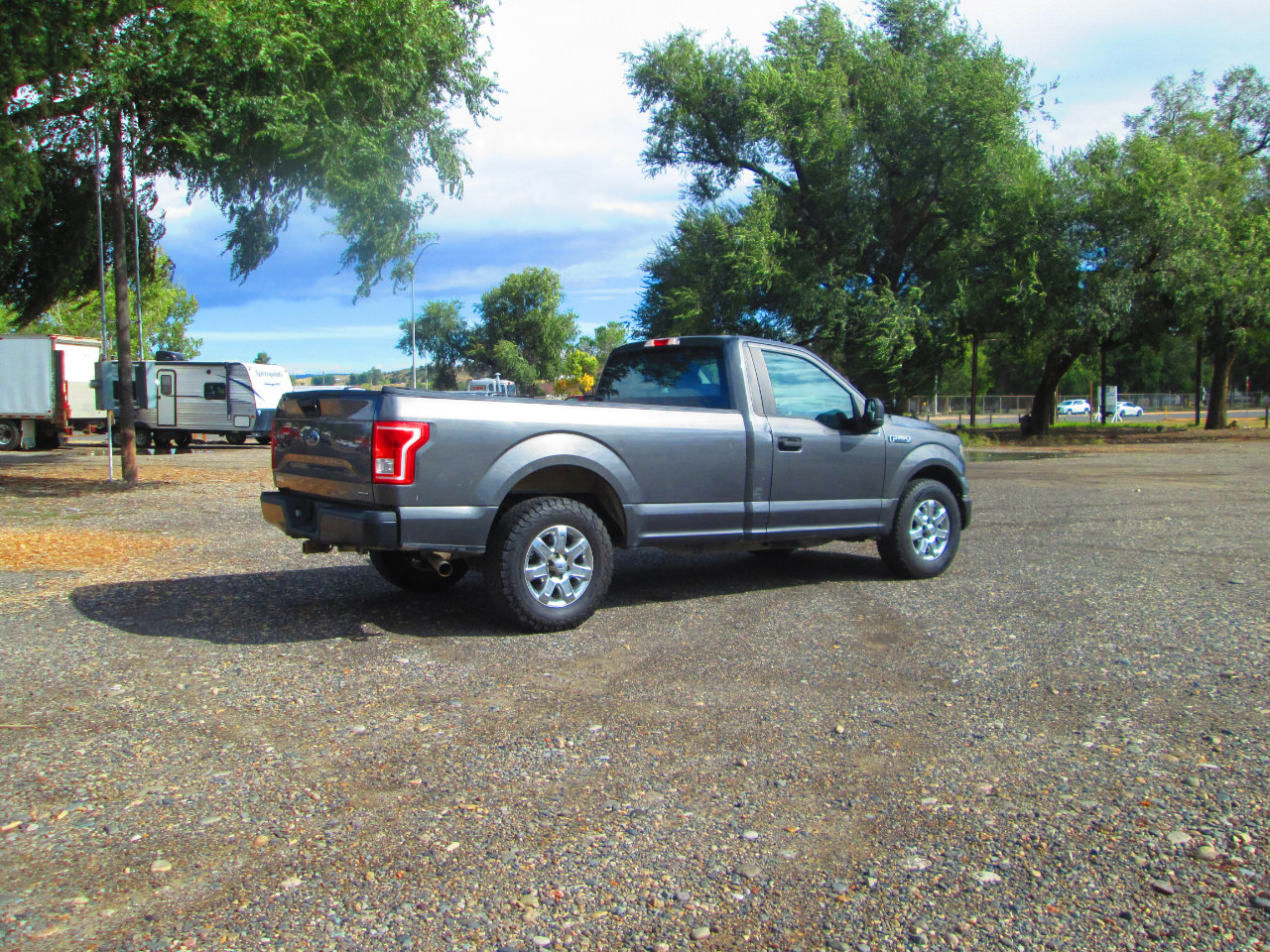 Used 2016 Ford F150 XL w/ Equipment Group 101A Mid image 3