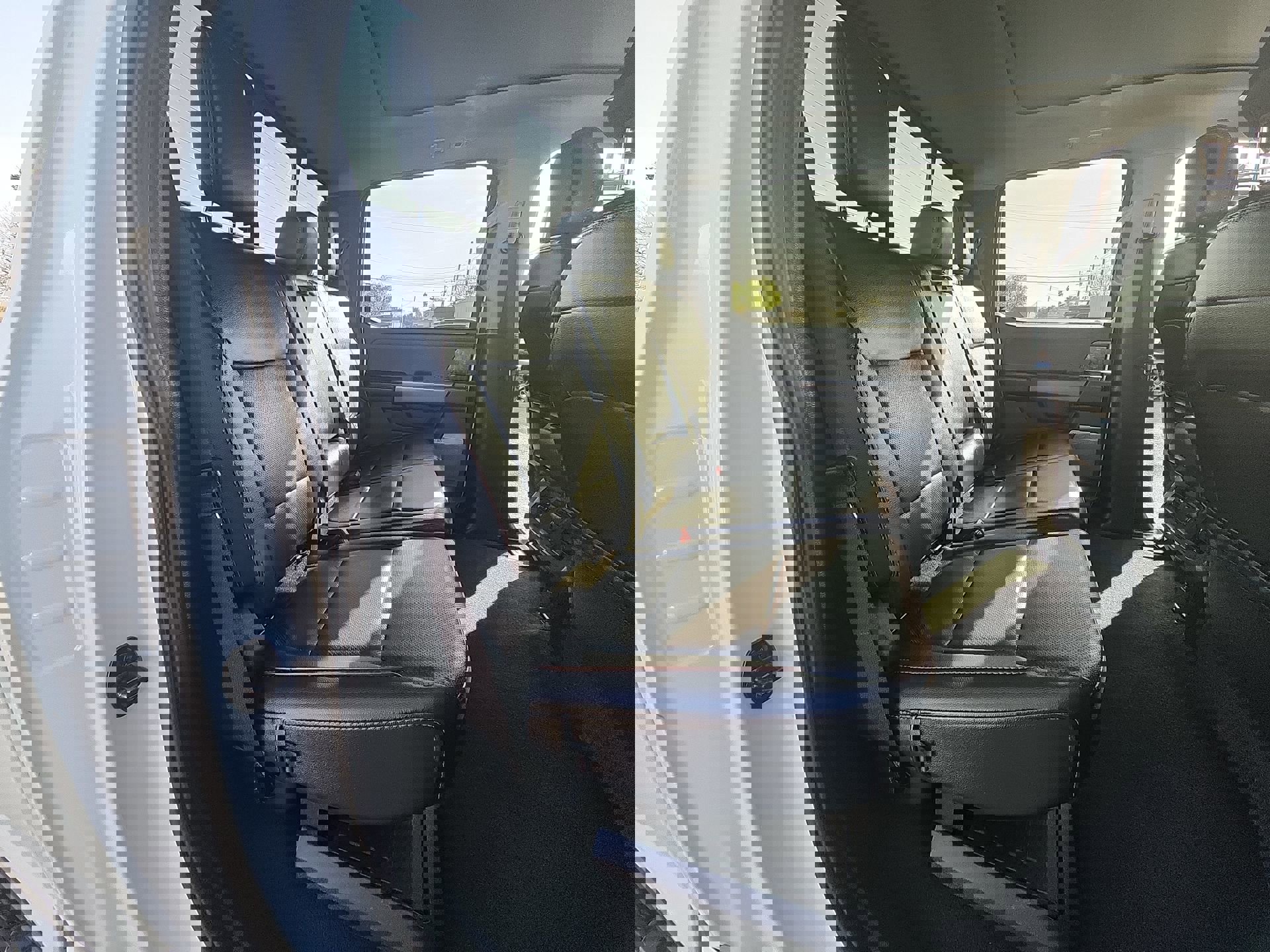 Used 2024 Ford F350 Lariat w/ Lariat Ultimate Package image 28