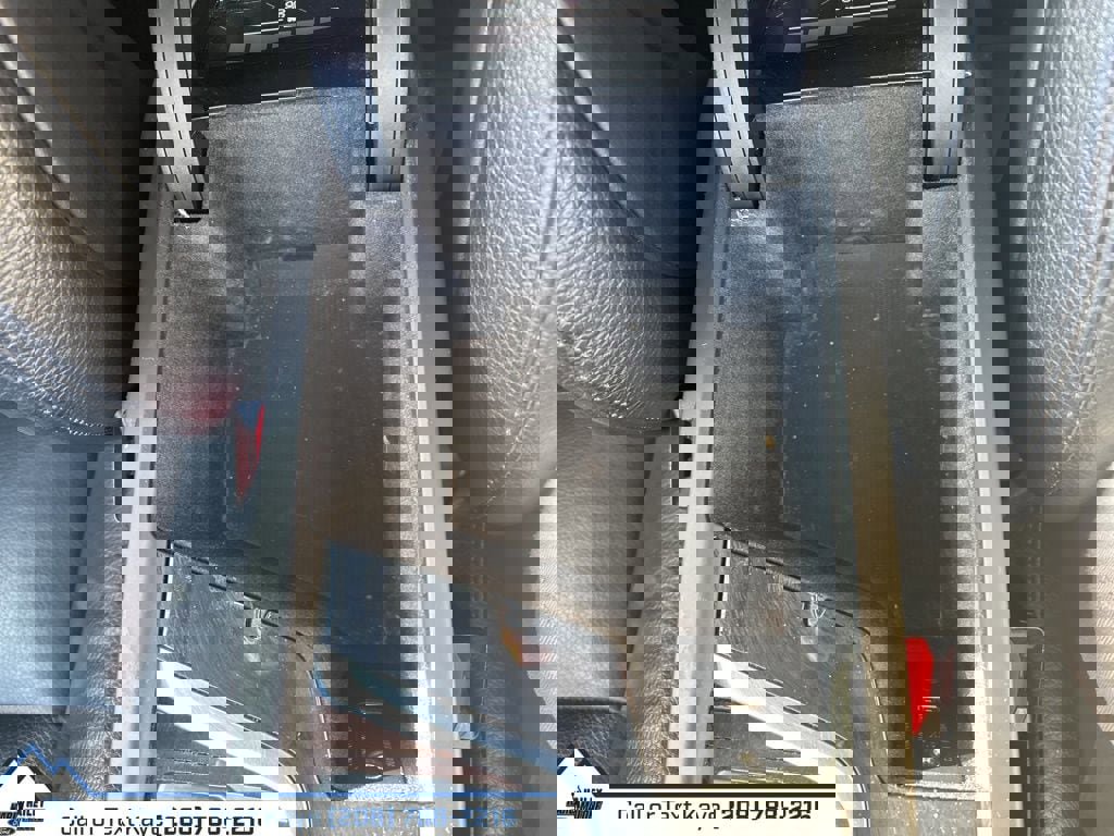 Used 2016 Volvo XC90 T6 Momentum w/ Momentum Plus Package image 36