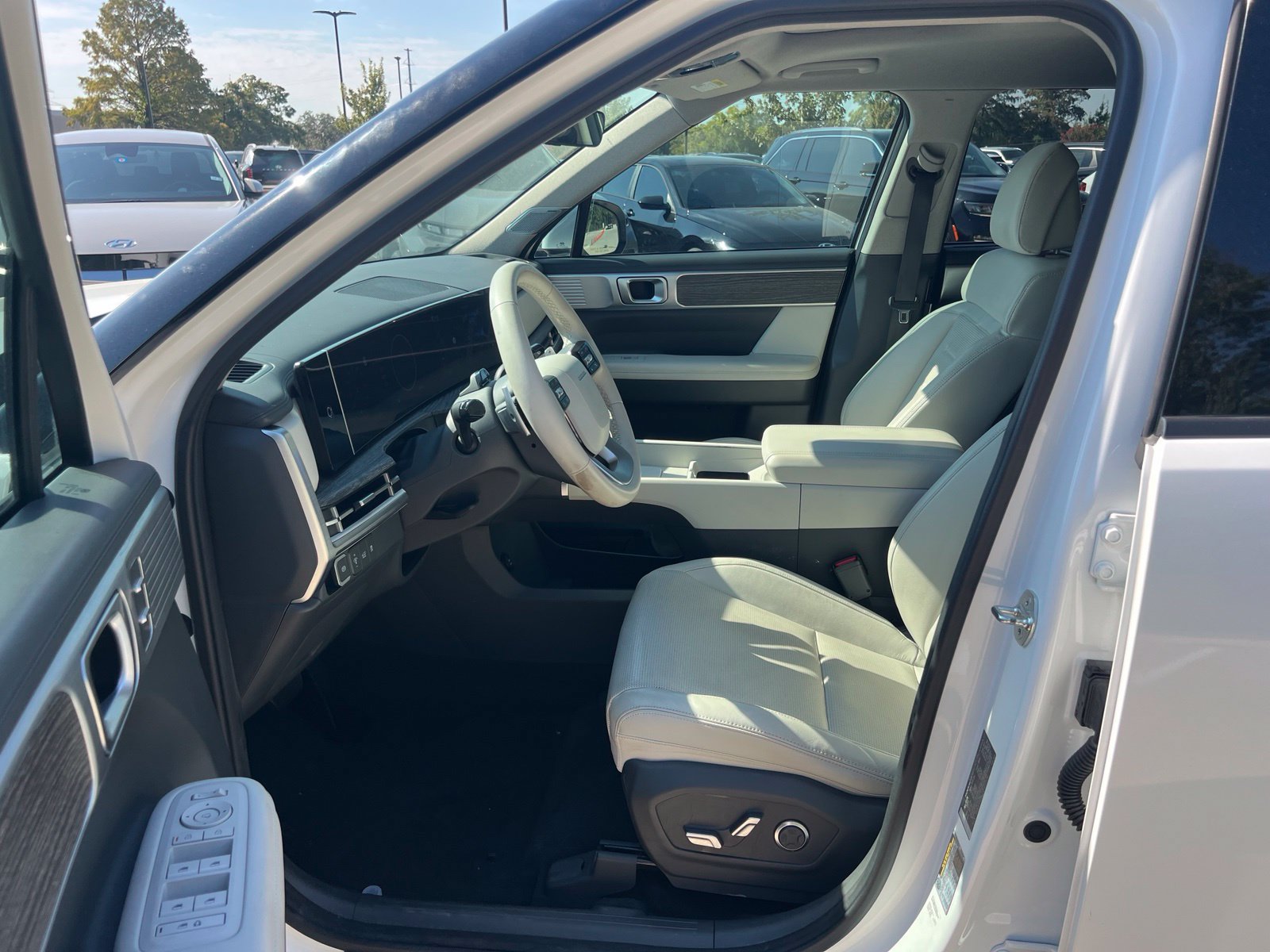 Used 2024 Hyundai Santa Fe Limited FWD image 28