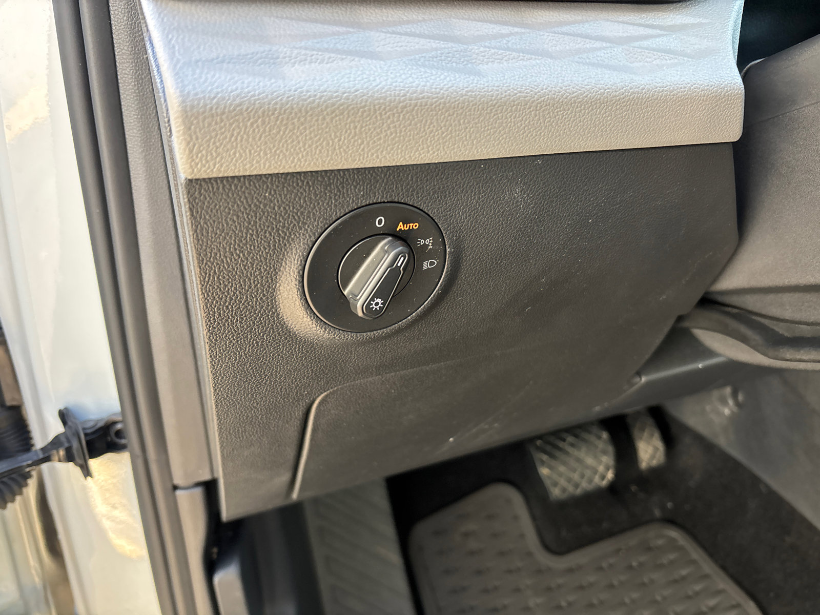 Used 2023 Volkswagen Taos S image 14