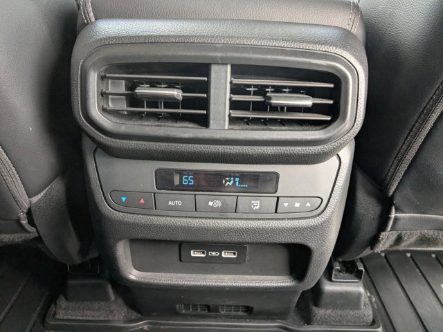 Used 2023 Honda Pilot EX-L image 16